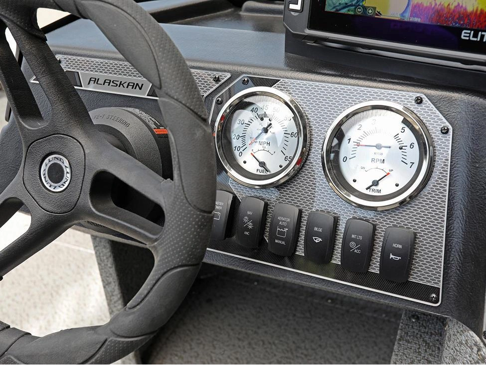 2025 Lund 1875 Alaskan 1875 Alaskan Tiller alt