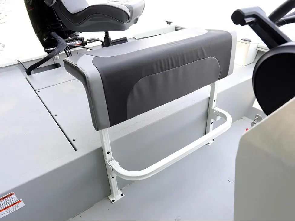 2025 Lund 1870 Predator SS