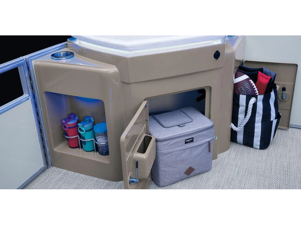 Bennington Marine SX Line 20 SX Stern Radius Quad Bench 2025 alt