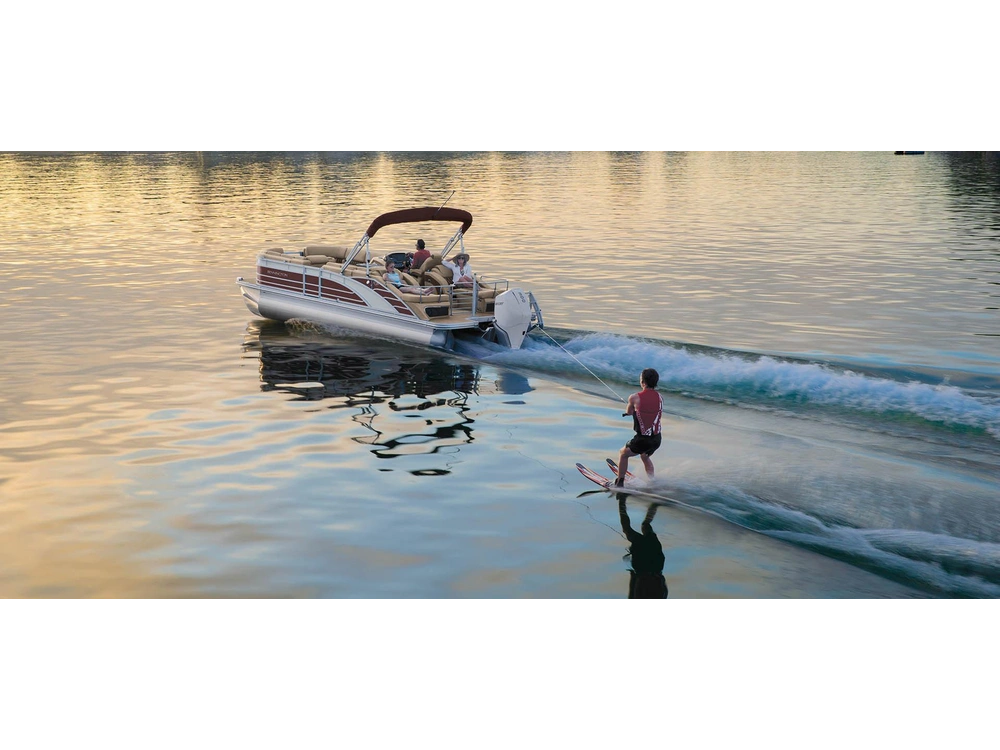 Bennington Marine R Line 23 R Quad Bench 2025 alt