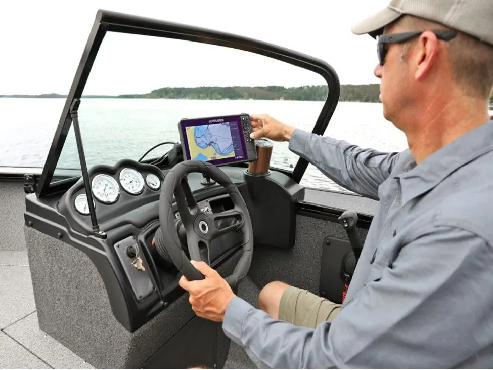 2025 Lund 1875 Fisherman Sport