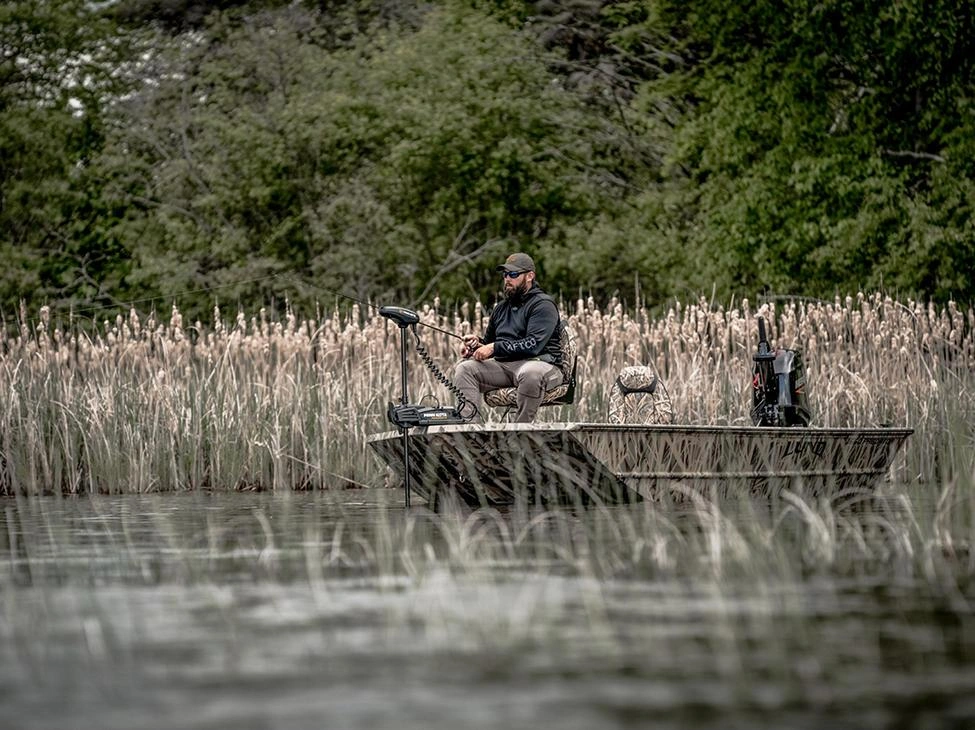 2025 Lund 1660 Predator 1660 Predator Tiller alt