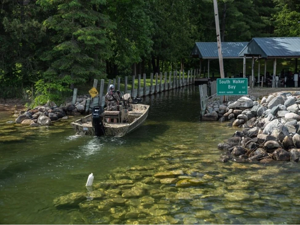 Lund 1870 Predator 1870 Predator Tiller 2025 alt