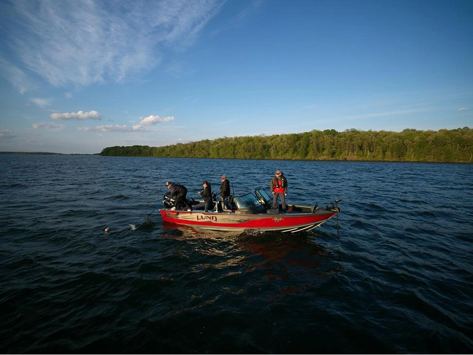 Lund 2175 Pro-V 2175 Pro-V Sport 2025 alt