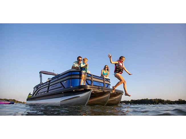 Bennington Marine S Line 20 S Stern Radius Quad Bench 2025 alt