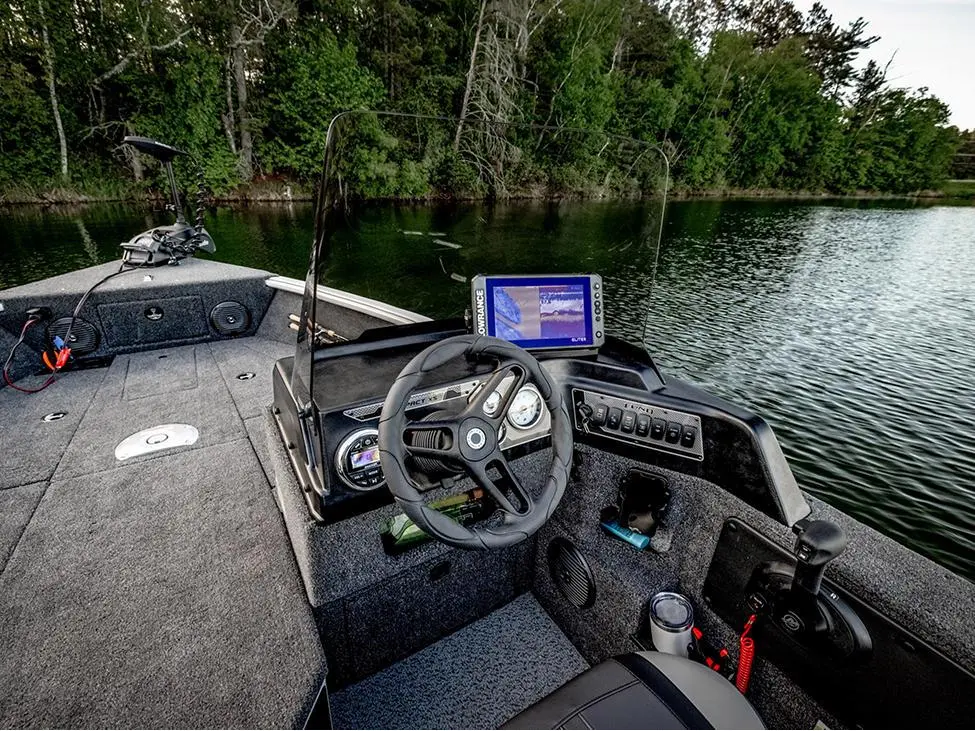 2025 Lund 1775 Impact XS SS