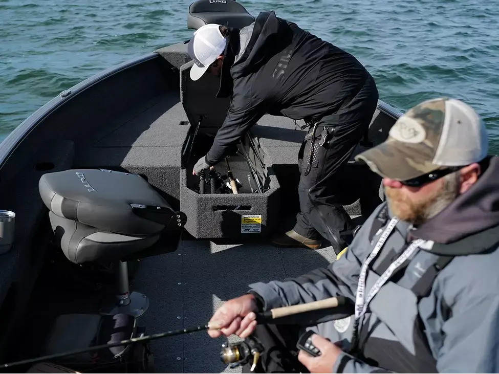 2025 Lund 1775 Pro Guide Tiller