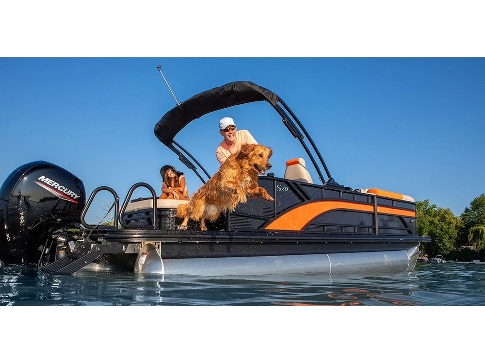 Bennington Marine S Line 20 S Stern Radius Quad Bench 2025 alt