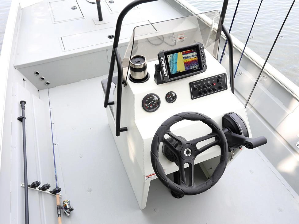 2025 Lund 2070 Predator 2070 Predator SS alt