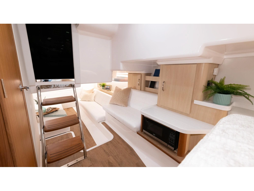 Regal 36 Grande Coupe 36 Grande Coupe 2025 alt