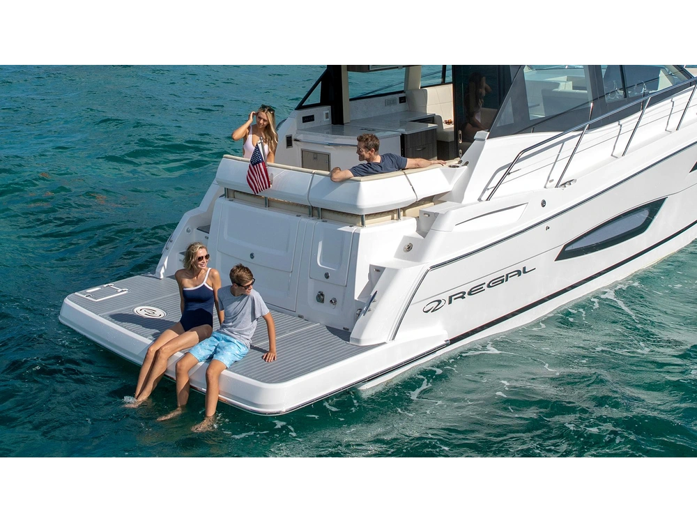 Regal 38 Grande Coupe 38 Grande Coupe 2025 alt