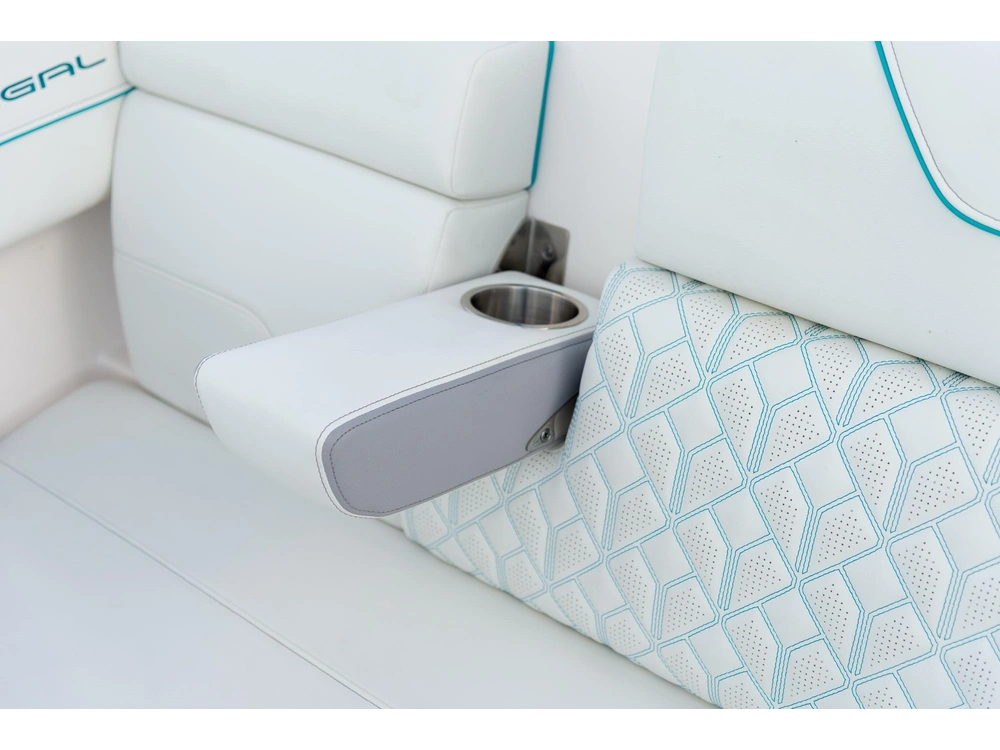 Regal 43 SAV 43 SAV 2025 alt