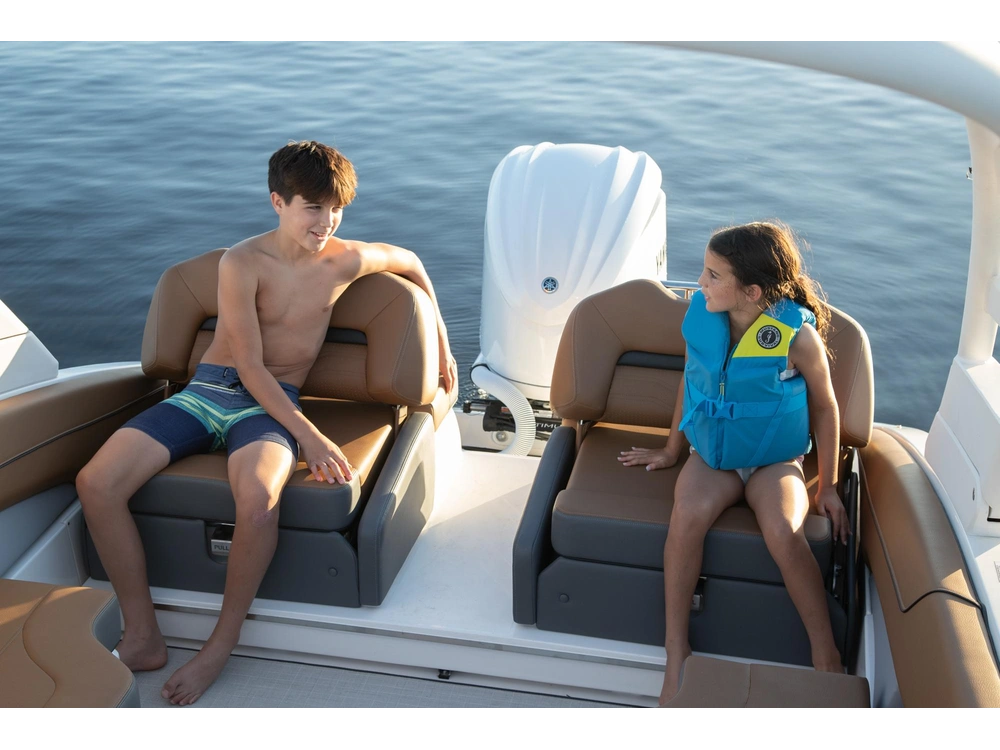 Regal LX4 LX4 2025 alt