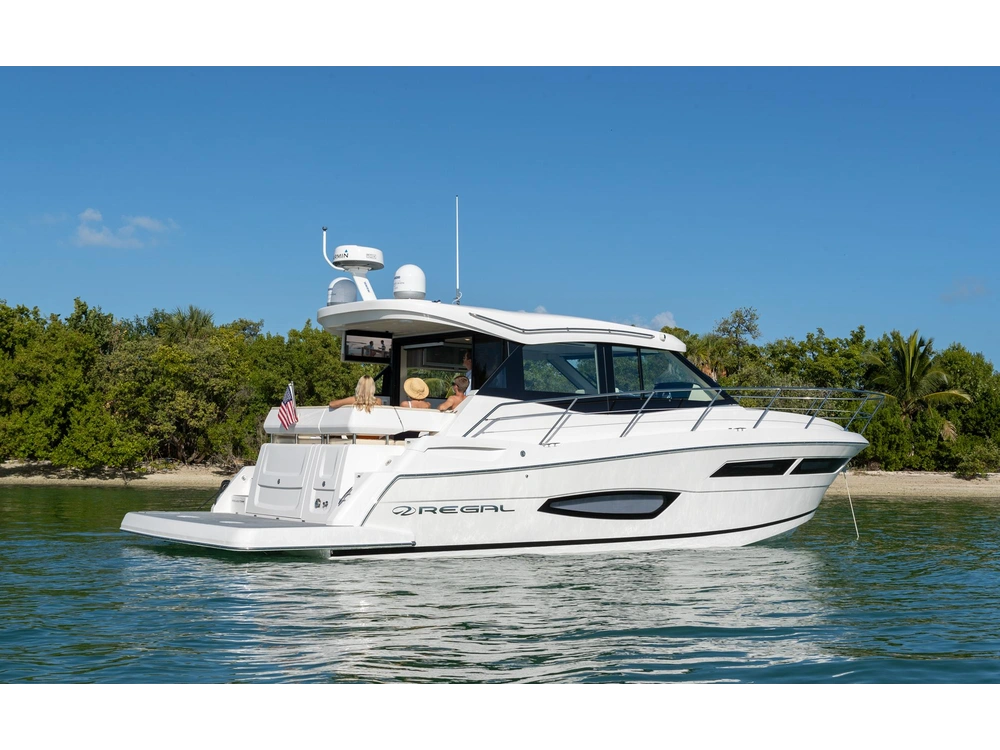 Regal 38 Grande Coupe 38 Grande Coupe 2025 alt