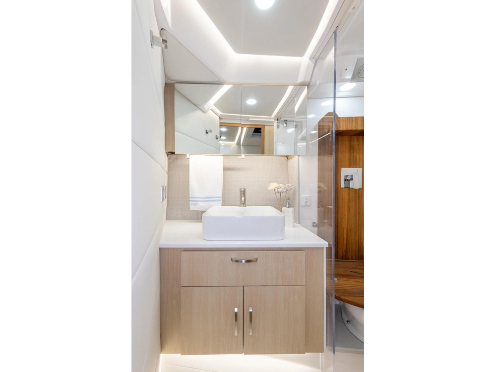 Regal 36 Grande Coupe 36 Grande Coupe 2025 alt