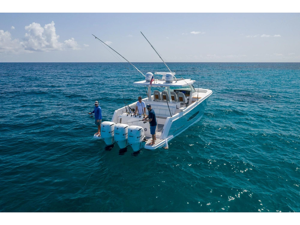 Regal 38 SAV 38 SAV 2025 alt