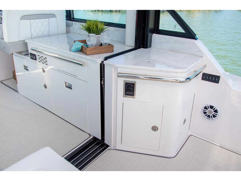 Regal 36 XO 36 XO 2025 alt