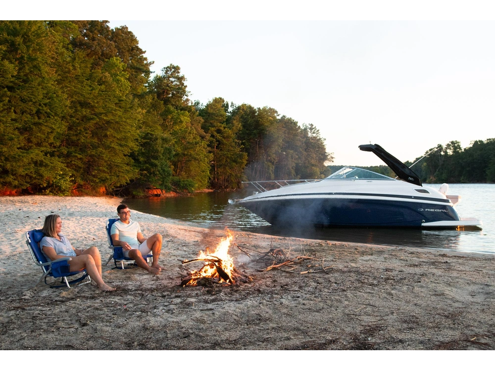 Regal 28 Express 28 Express 2025 alt