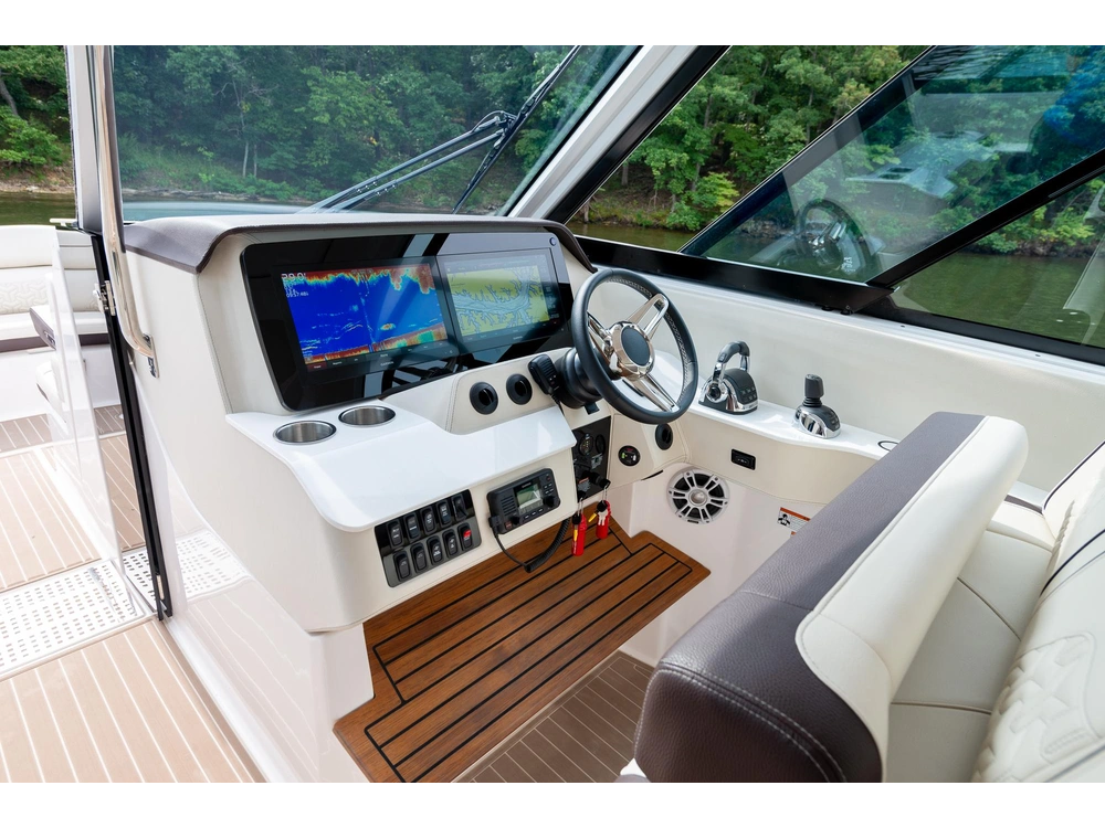 Regal LS36 LS36 2025 alt