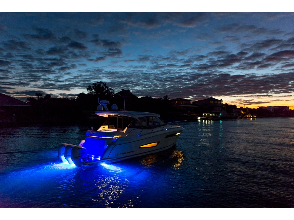 Regal 38 XO 38 XO 2025 alt