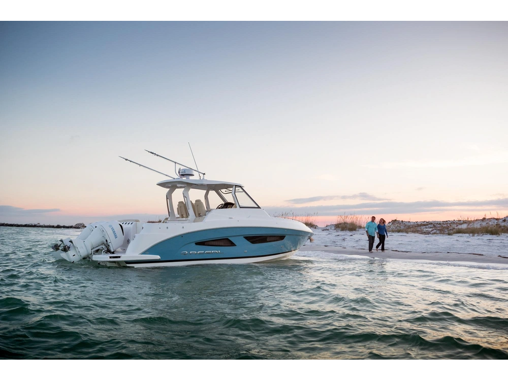 Regal 33 SAV 33 SAV 2025 alt