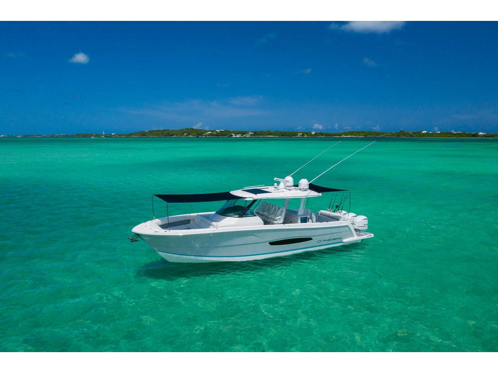 Regal 38 SAV 38 SAV 2025 alt