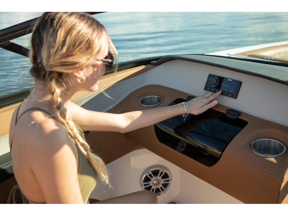 Regal LS2 Surf LS2 Surf 2025 alt