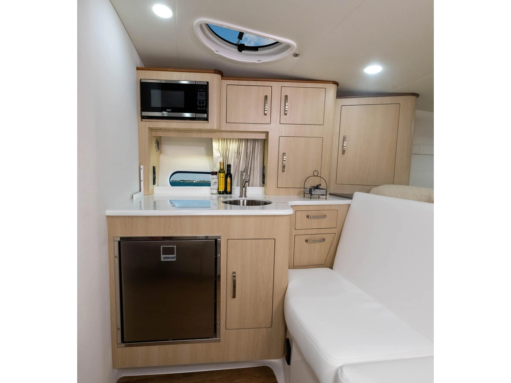 Regal 33 XO 33 XO 2025 alt