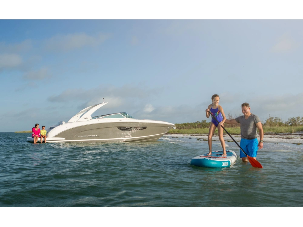 Regal 3300 3300 2025 alt