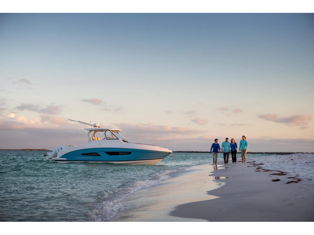 Regal 33 SAV 33 SAV 2025 alt