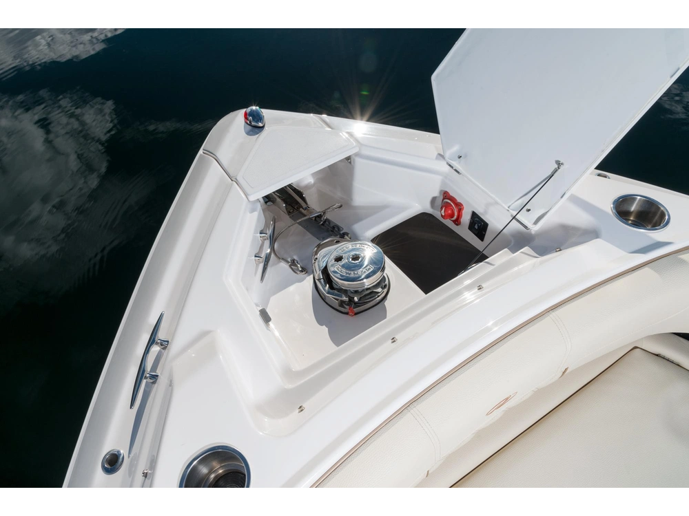 Regal 33 SAV 33 SAV 2025 alt