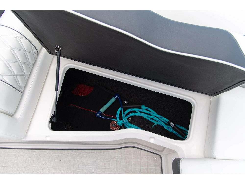 Regal LS6 Surf LS6 Surf 2025 alt