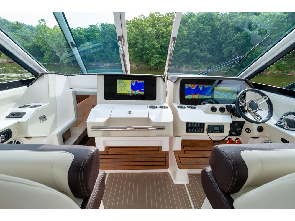 Regal LS36 LS36 2025 alt