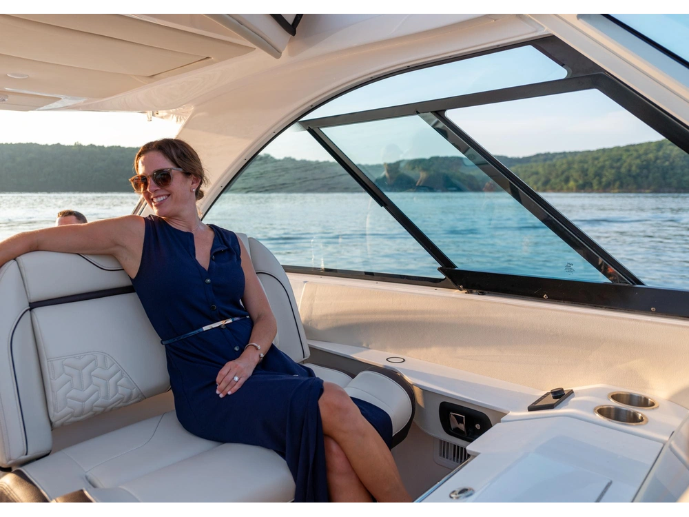 Regal LS36 LS36 2025 alt