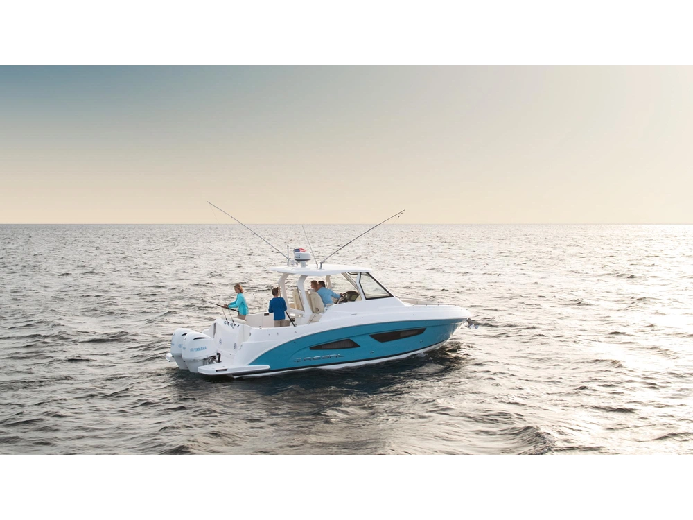 Regal 33 SAV 33 SAV 2025 alt