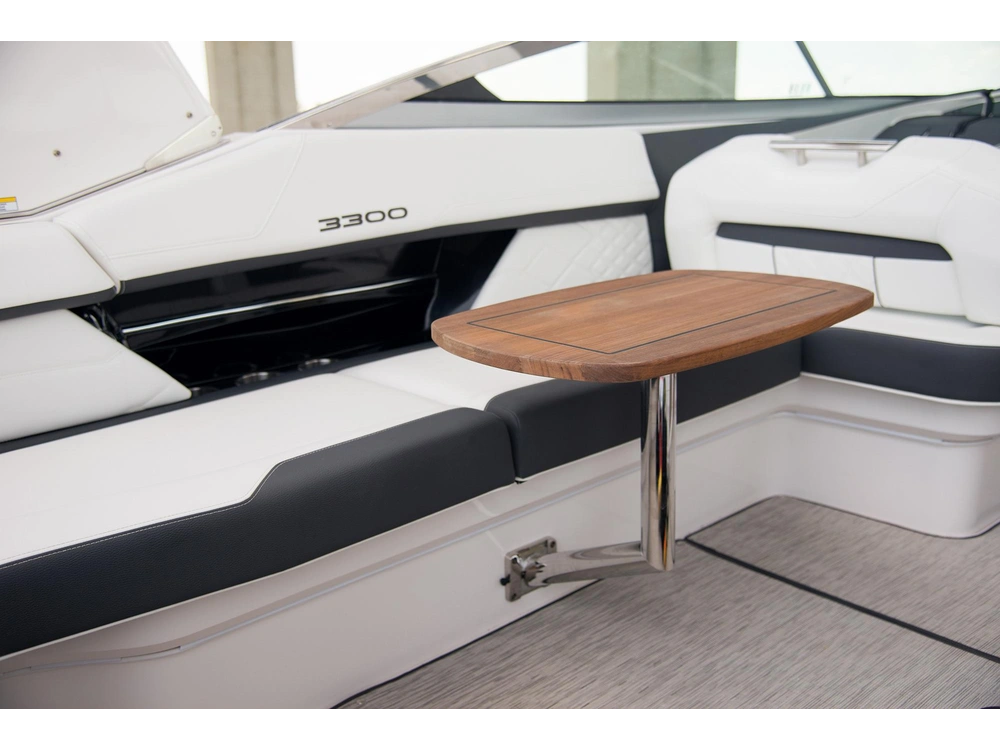 Regal 3300 3300 2025 alt