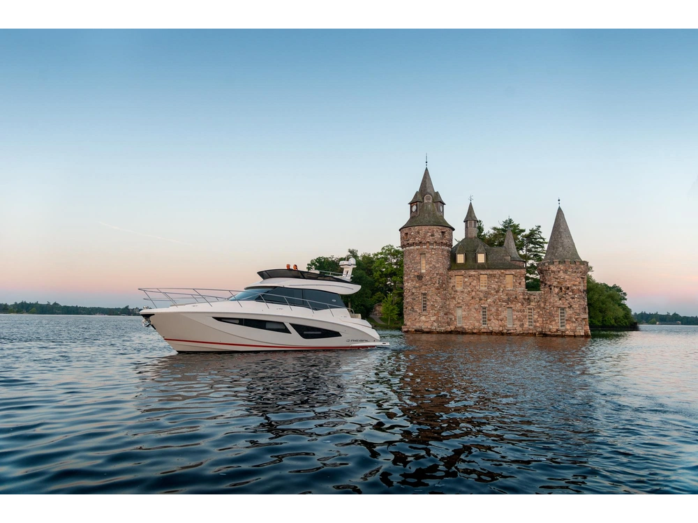 Regal 42 Fly 42 Fly 2025 alt