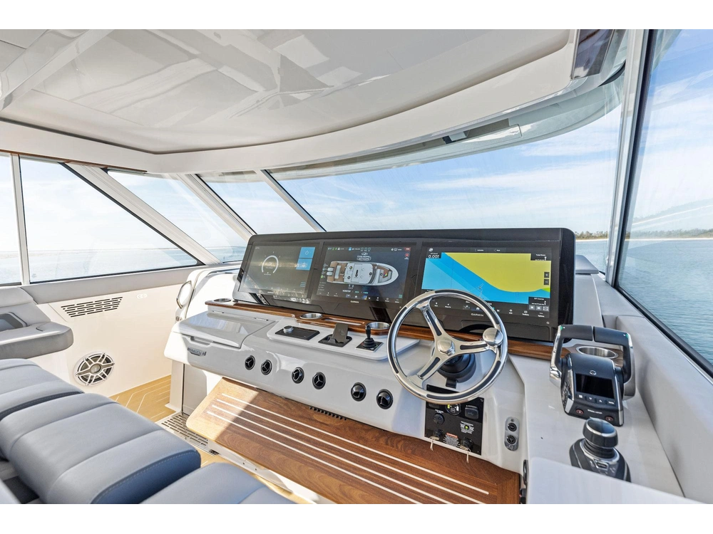 Regal LX43 LX43 2025 alt