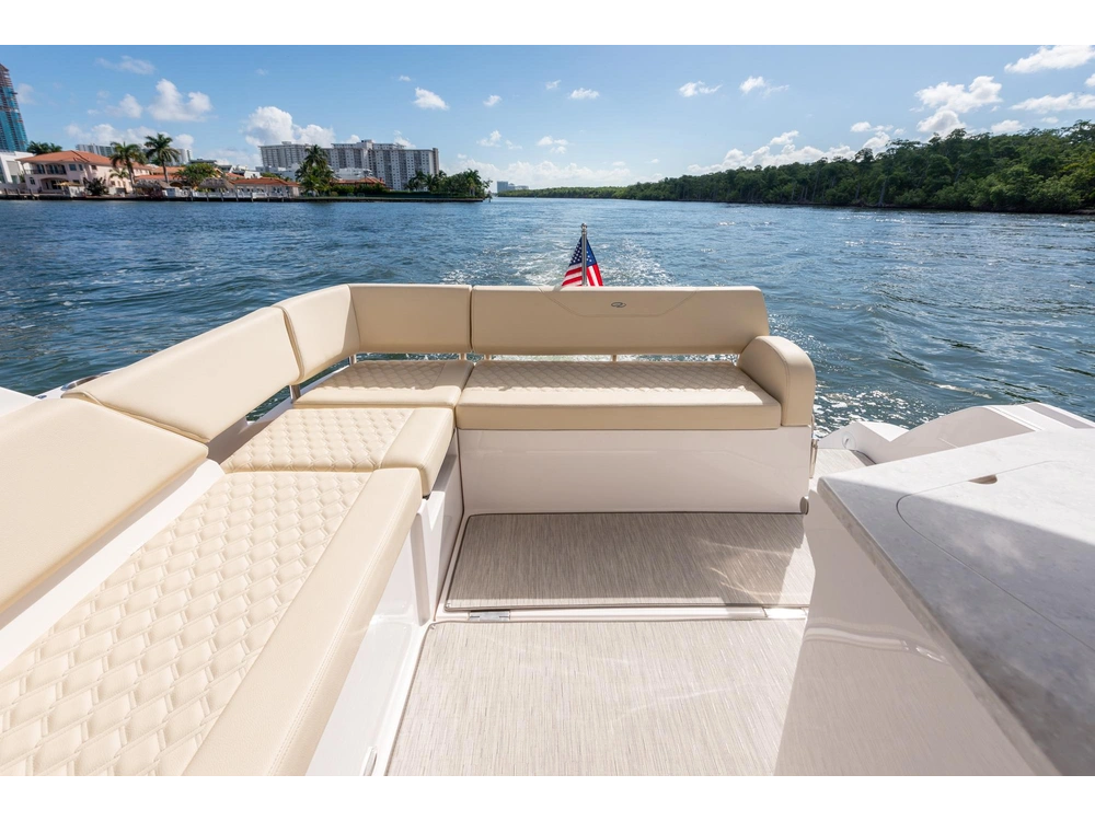 Regal 38 XO 38 XO 2025 alt