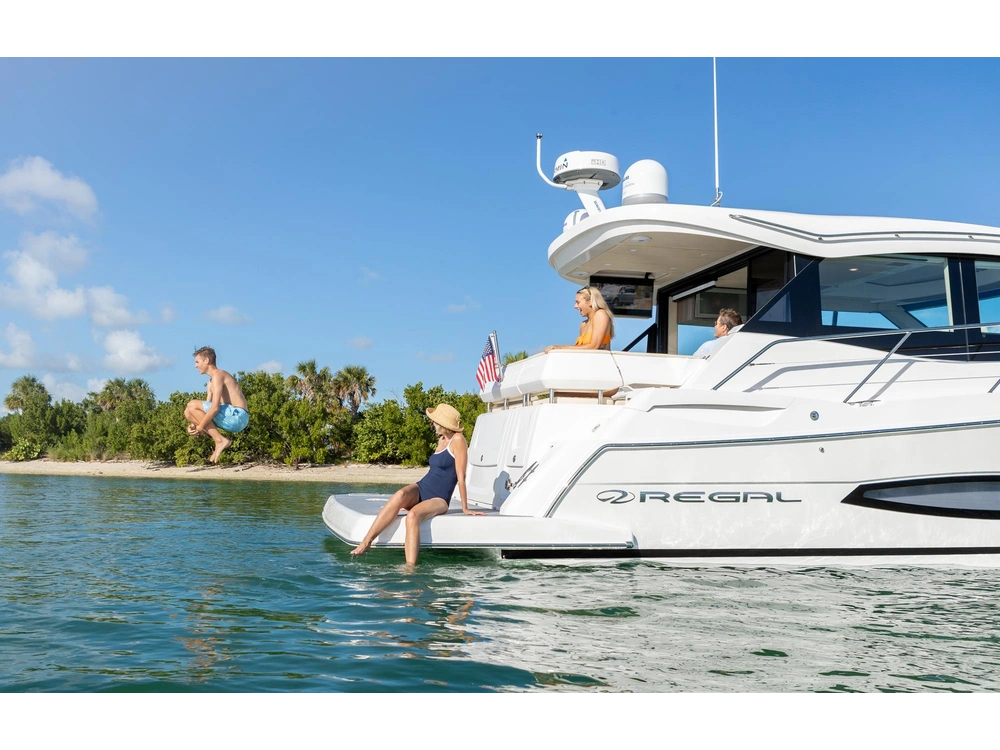 Regal 38 Grande Coupe 38 Grande Coupe 2025 alt