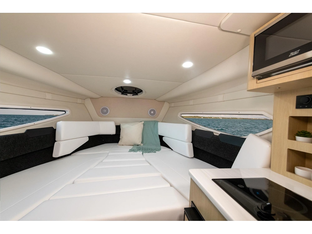 Regal 26 Express 26 Express 2025 alt