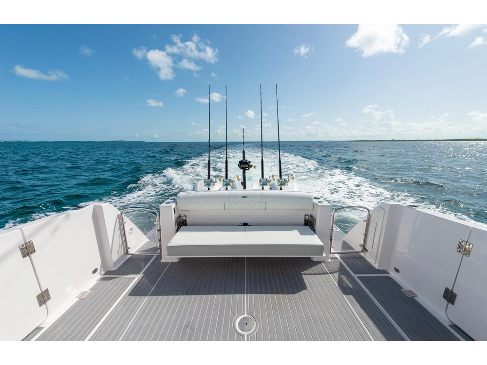 Regal 38 SAV 38 SAV 2025 alt