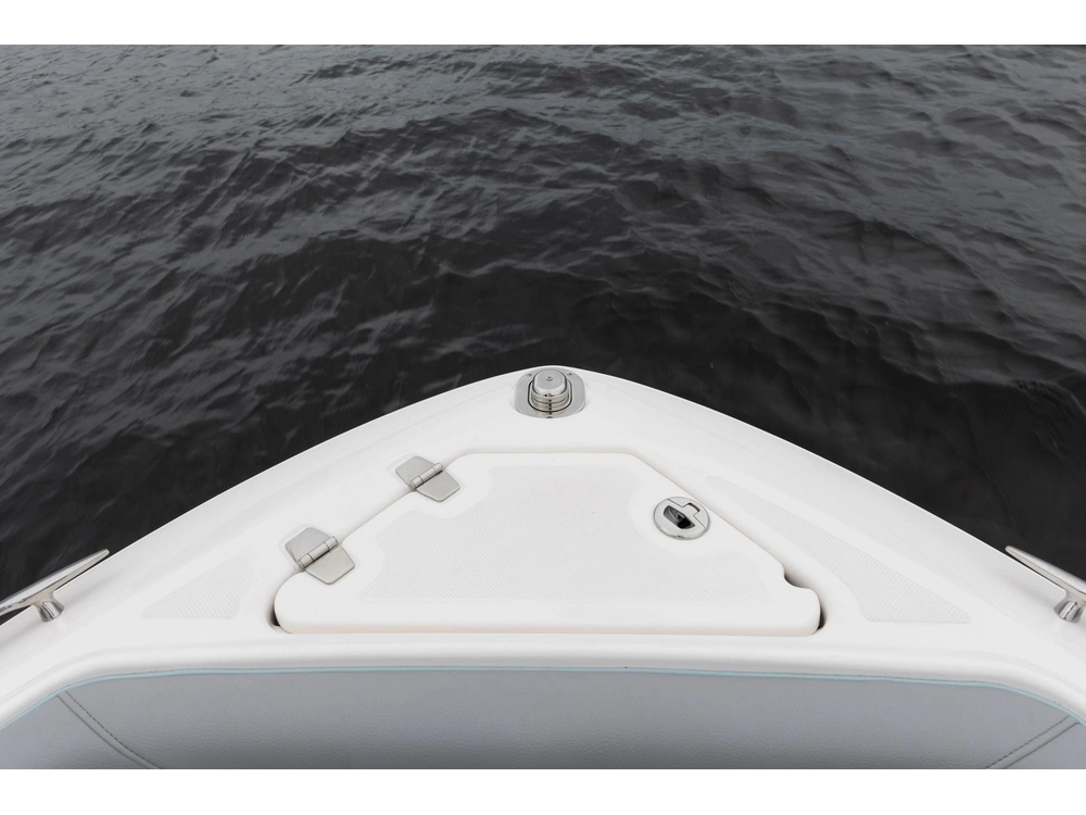 Regal LS4 Surf LS4 Surf 2025 alt