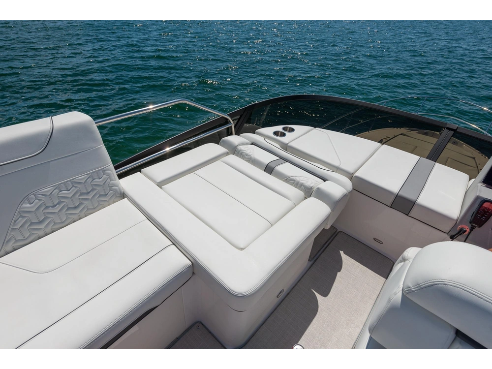 Regal 38 FLY 38 FLY 2025 alt