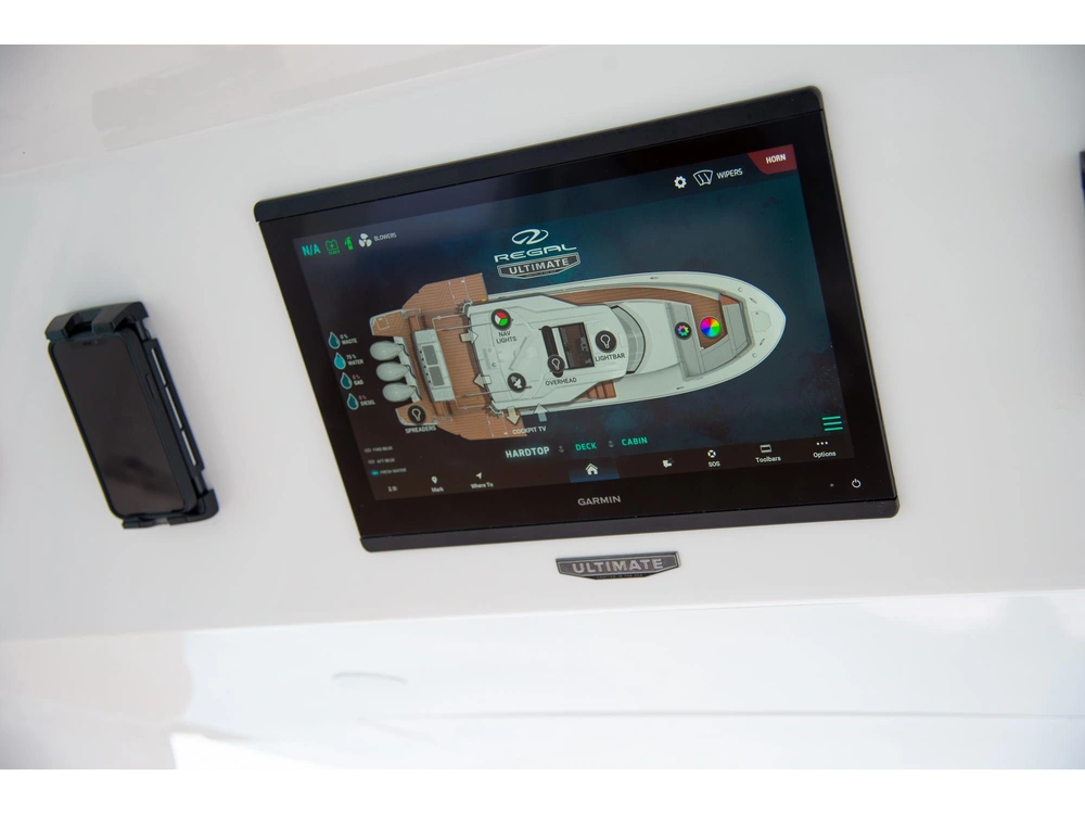 Regal 43 SAV 43 SAV 2025 alt