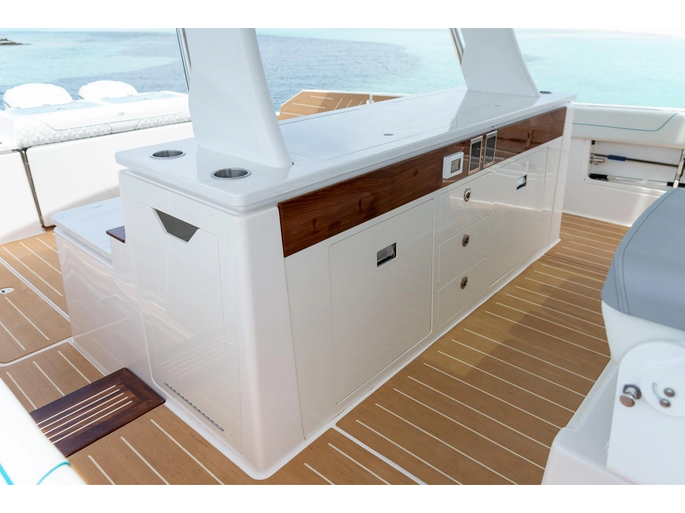 Regal 43 SAV 43 SAV 2025 alt