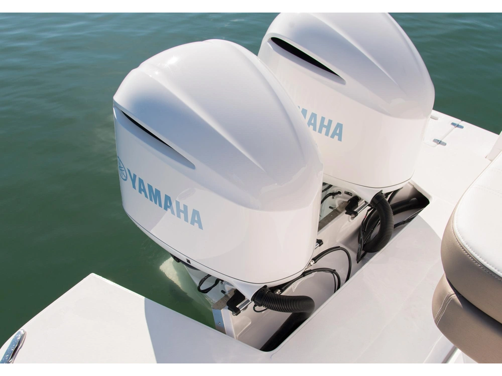 Regal 33 XO 33 XO 2025 alt