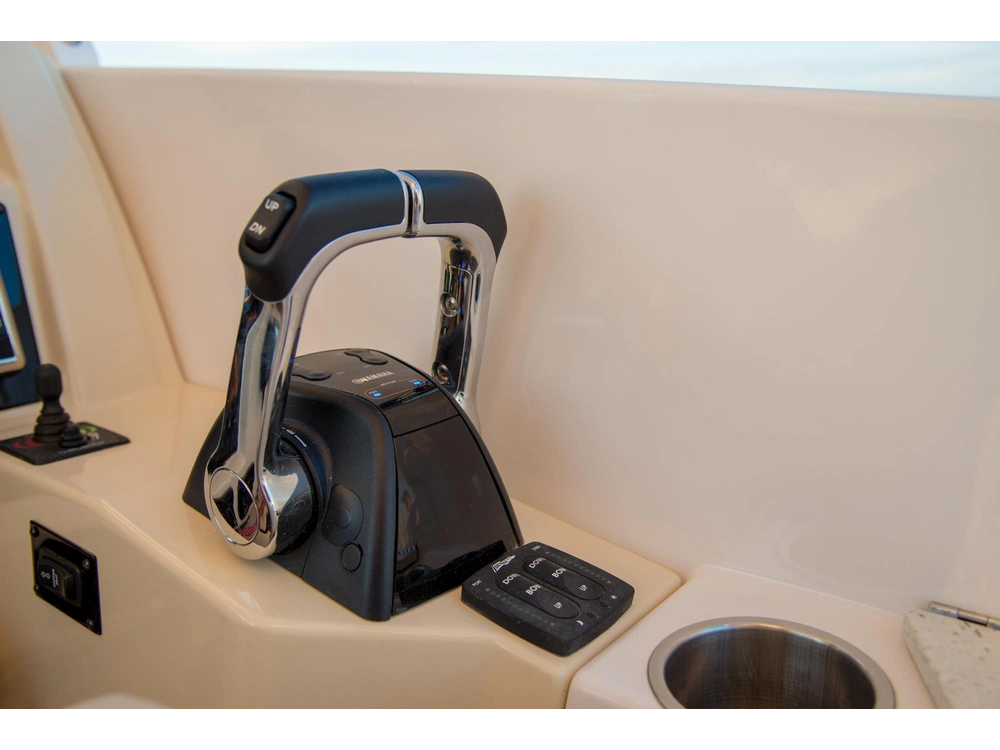 Regal 33 SAV 33 SAV 2025 alt