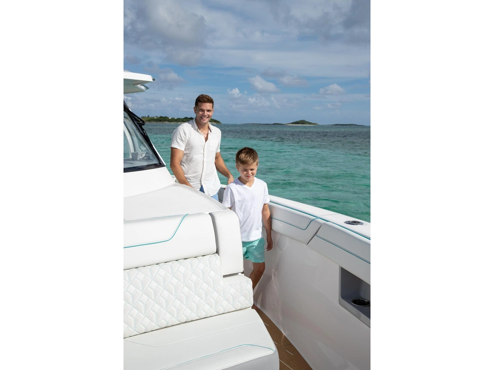 Regal 43 SAV 43 SAV 2025 alt