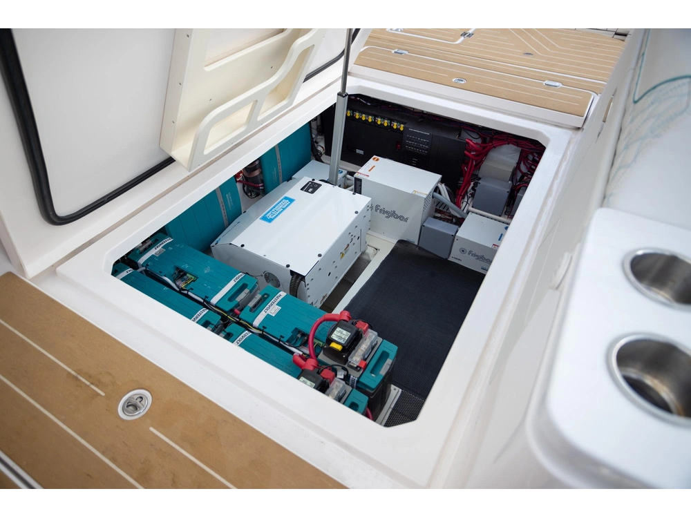 Regal 43 SAV 43 SAV 2025 alt